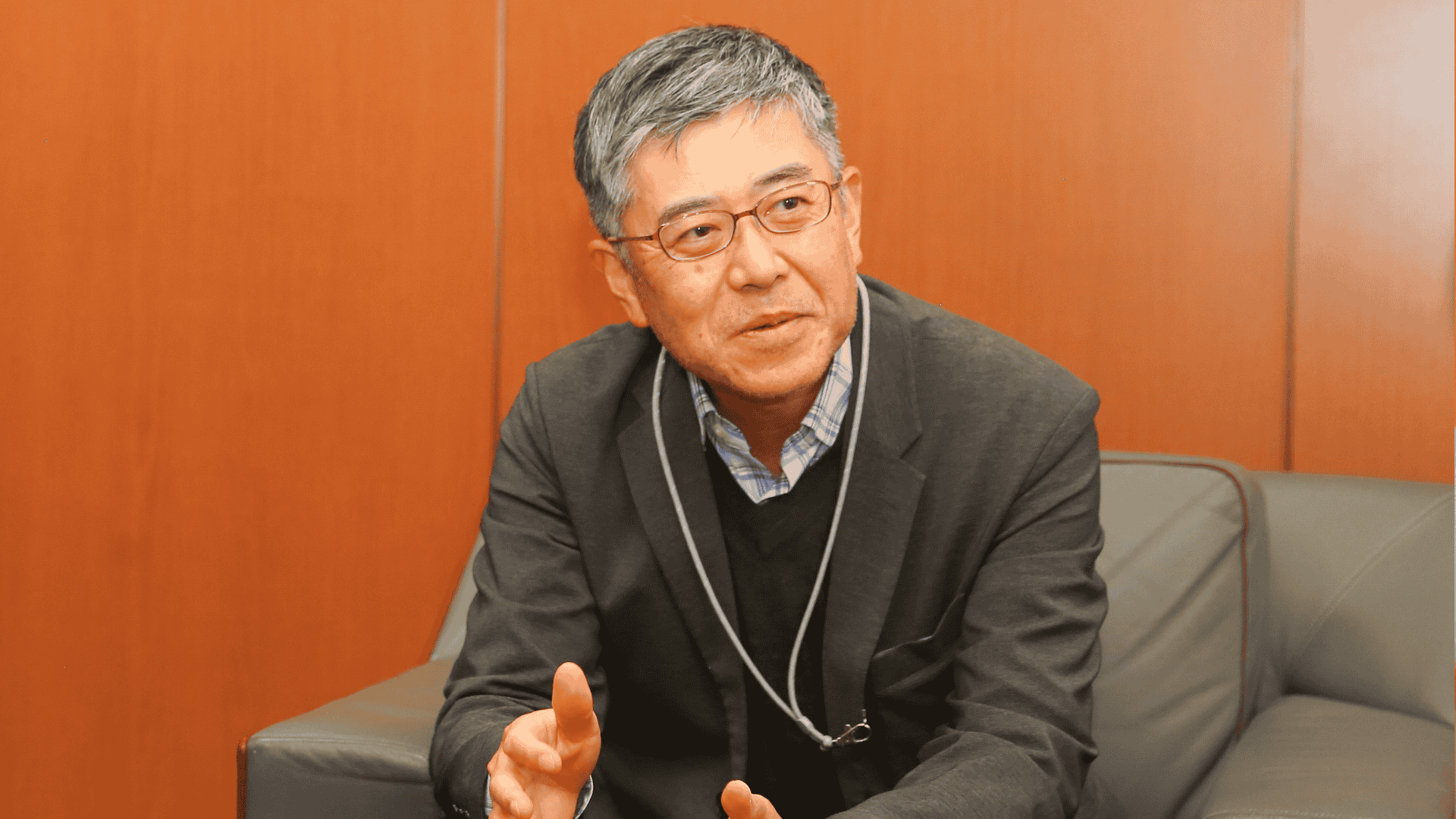 総務部 部長　春田 博司様